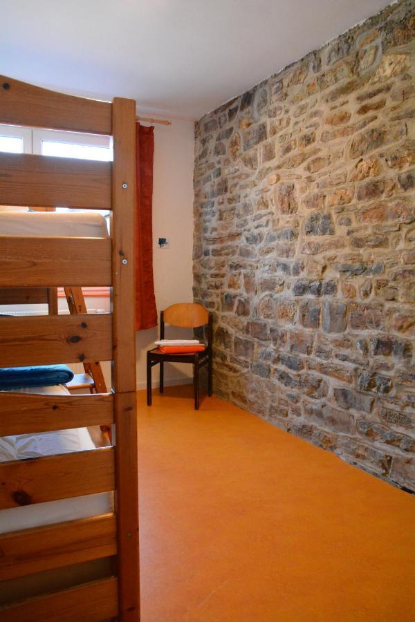 Le Fagotin - Youth Hostel Стумон Екстериор снимка
