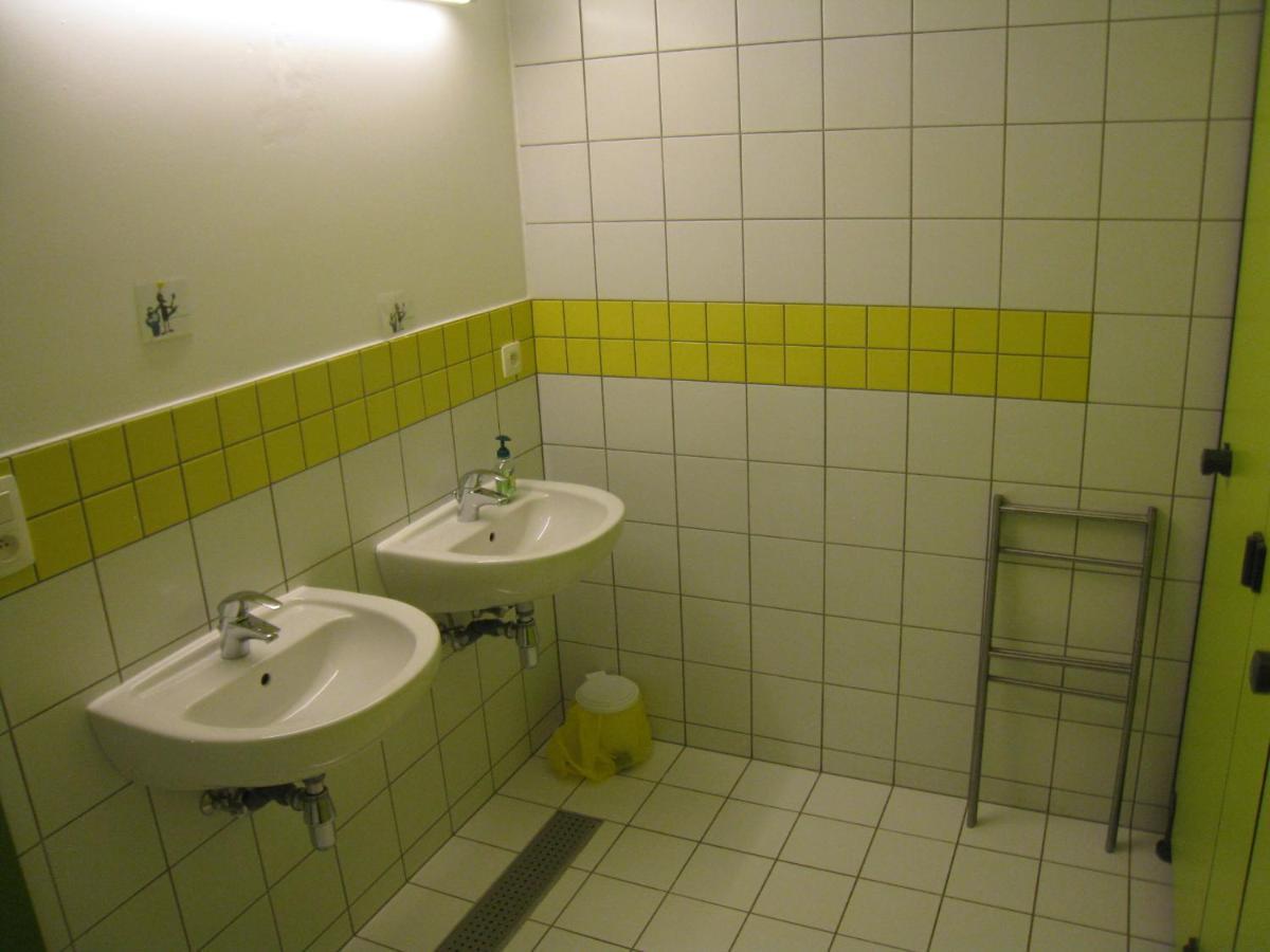 Le Fagotin - Youth Hostel Стумон Екстериор снимка