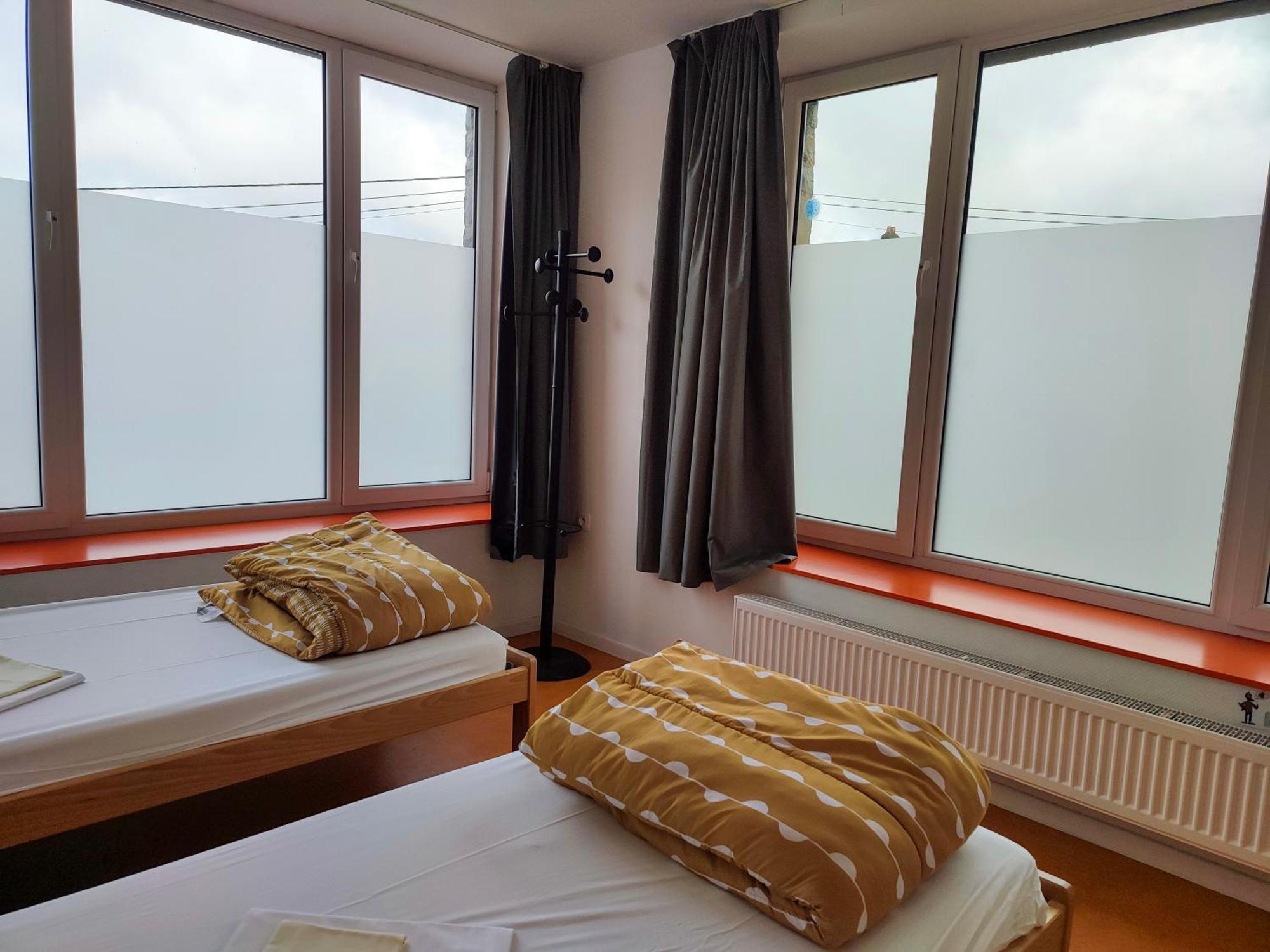 Le Fagotin - Youth Hostel Стумон Екстериор снимка