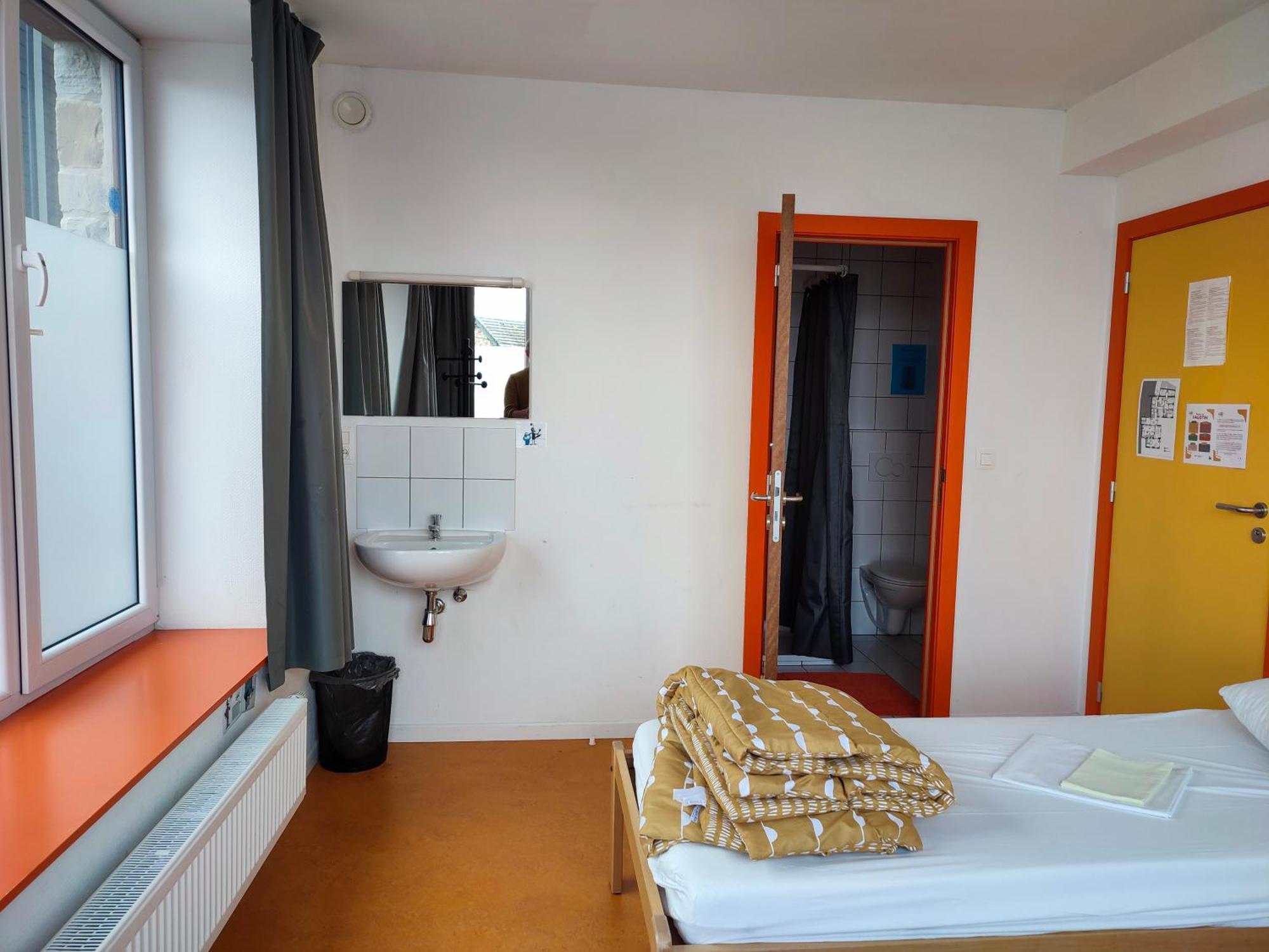 Le Fagotin - Youth Hostel Стумон Екстериор снимка
