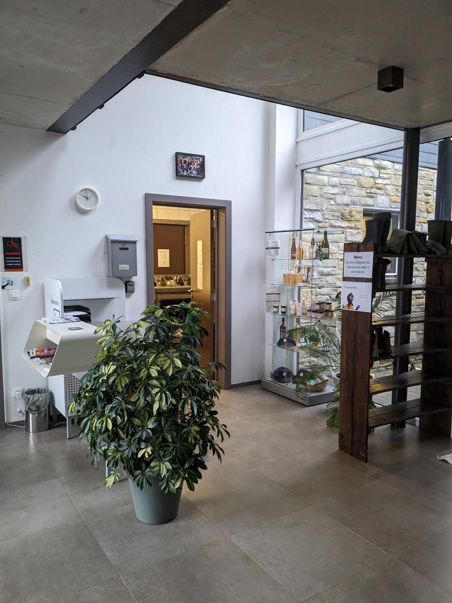 Le Fagotin - Youth Hostel Стумон Екстериор снимка