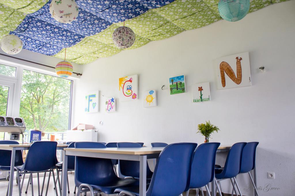 Le Fagotin - Youth Hostel Стумон Екстериор снимка